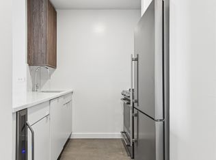 520 W 43rd St #F30, New York, NY 10036