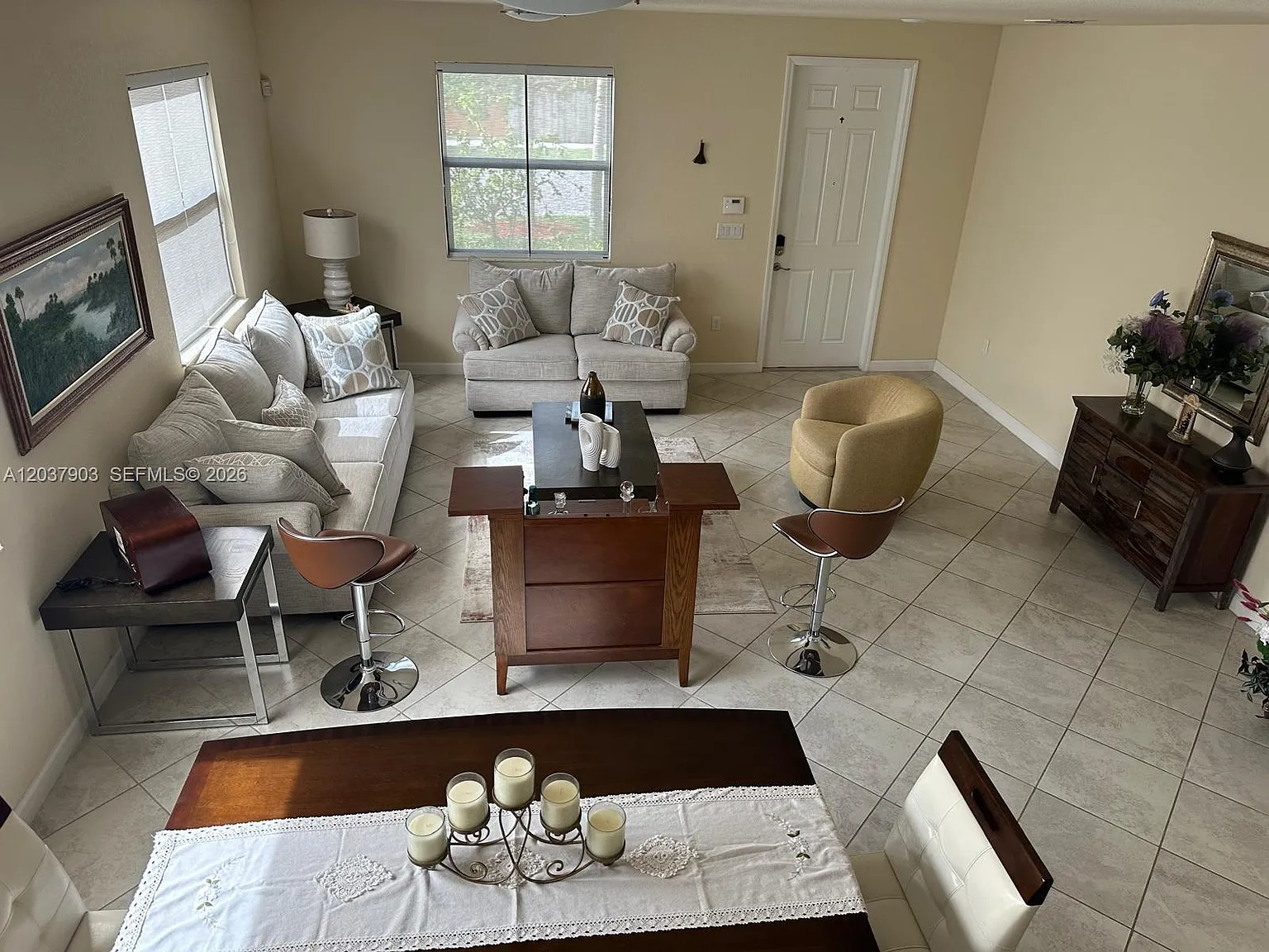 3 bed, 2.5 bath, 3199 sqft, $3,150 — Photo 3