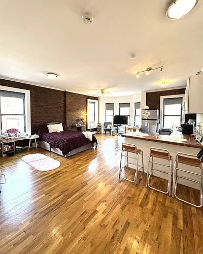 435 Jersey Ave #2E Photo 1