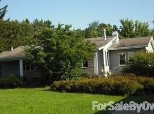 N2303 Ashley Ct, Waupaca, WI 54981