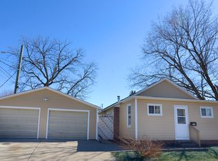 709 Church St, Peru, IL 61354