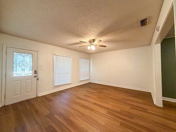 4th image of 2506 32nd St