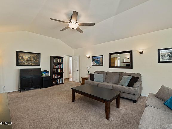 3rd image of 3333 Alabama St