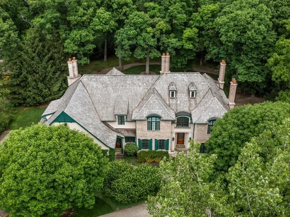 1920 Merritt Ln, Lake Forest, IL 60045