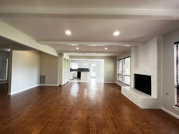 11106 Ellwood St, Spring, TX 77380