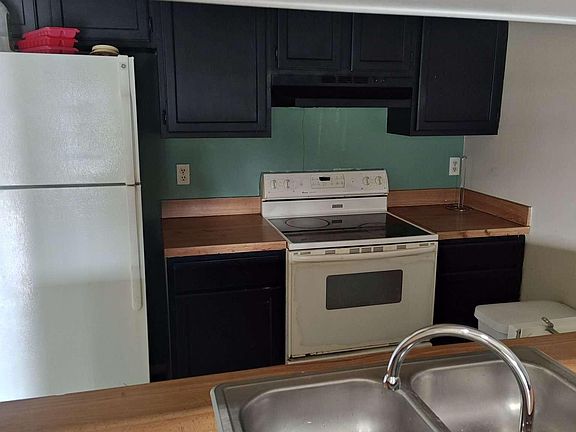 5th image of 2745 Hunt Club Ln