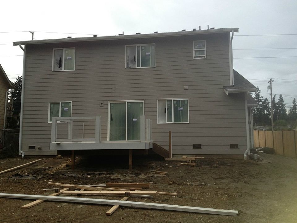2nd image of 5921 Lowell Rd