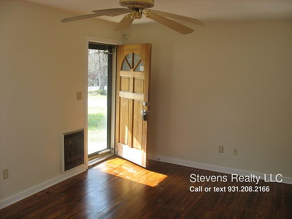 2nd image of 721 Blackstone Ave
