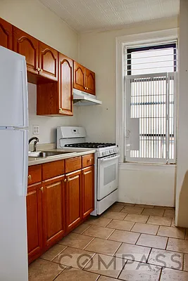 Rented by Compass | media 13