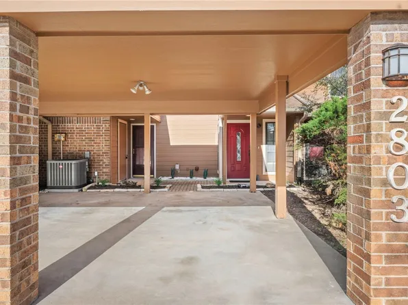 2803 Oakside Dr, Bryan, TX 77802