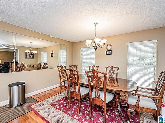 3rd image of 110 Howard Dr