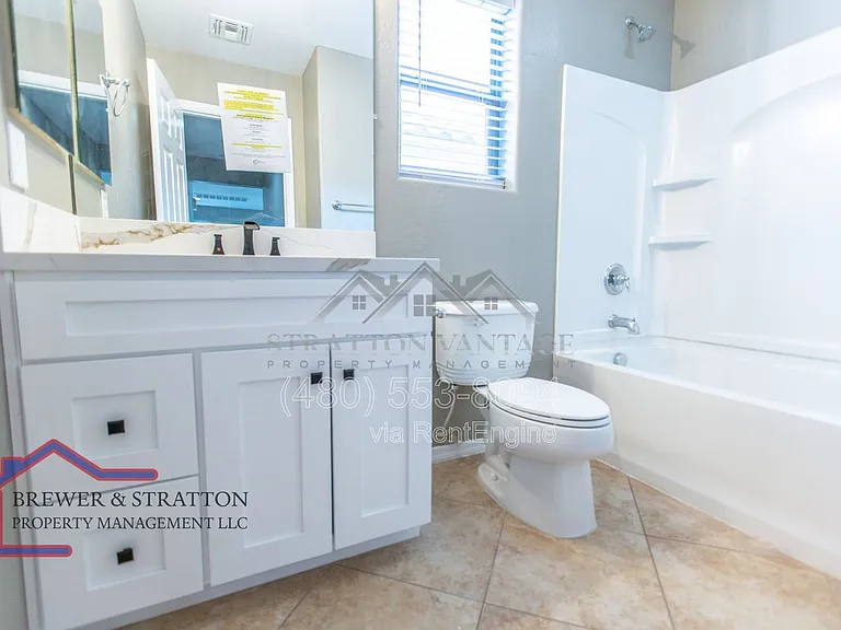 5816 W Gwen St — Photo 38
