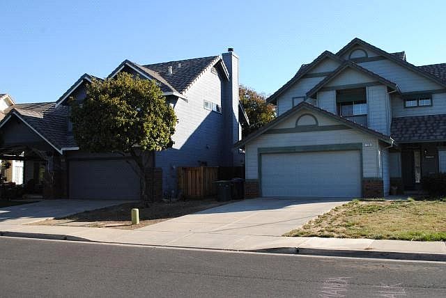 2nd image of 530 Creekwood Ct