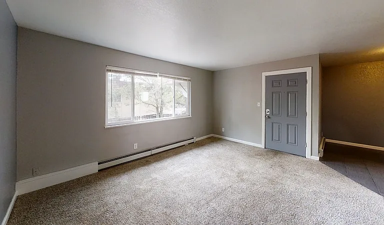 333 Bonnie Ct #4 — Photo 4