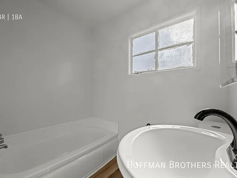 4320 Santa Rosalia Dr #A — Photo 11