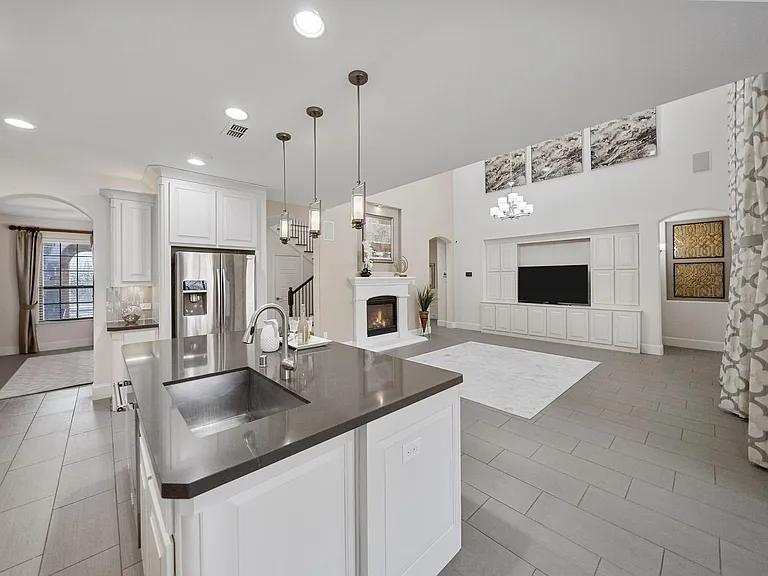 2805 Walnut Creek Ln — Photo 30