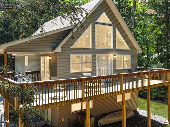 157 Lancelot Ln, Blakeslee, PA 18610