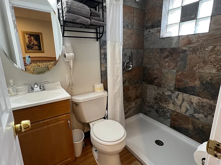 1001 6th Ave N #4 — Photo 8