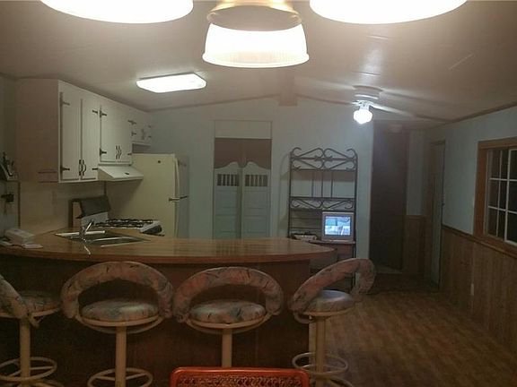 5th image of 3061 Locust Blvd
