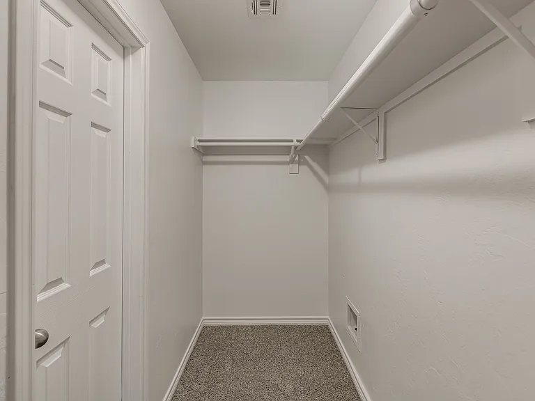 6151 Wooster St — Photo 24