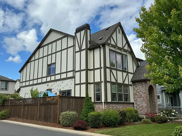 28761 SW Brussels Ln — Photo 1