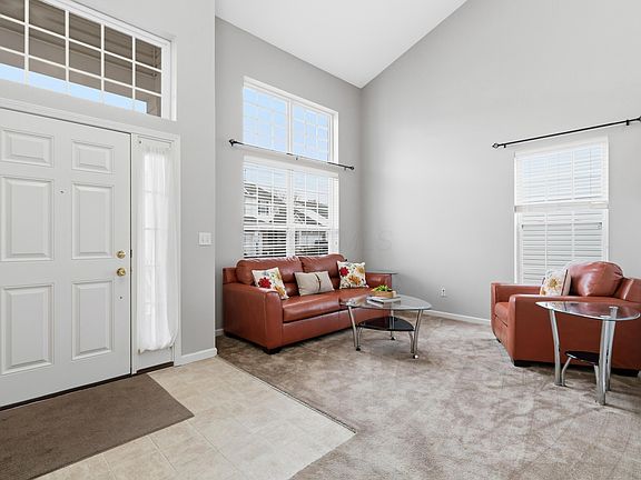 3rd image of 3240 Belstead Dr