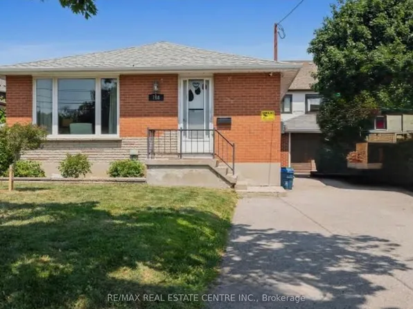 768 Olive Ave, Oshawa, ON L1H 2S3