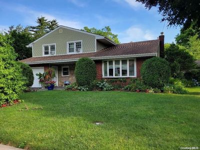 526 Livingston Street, Westbury, NY, 11590