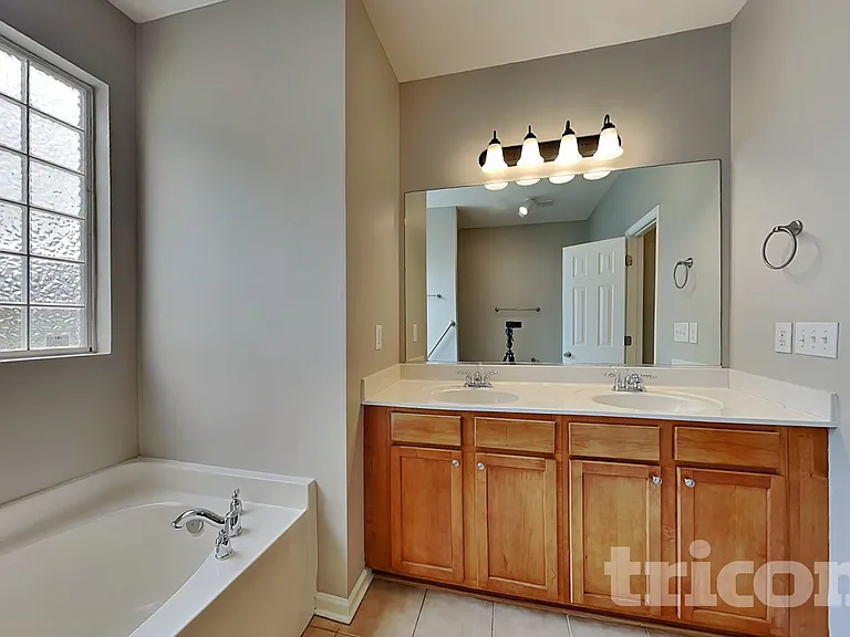 4 Cliffview Ct — Photo 8