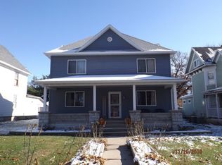 205 S Main St, Tampico, IL 61283