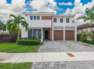 15020 SW 176th Ter, Miami, FL 33187