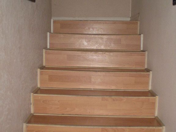 Stairway to bedrooms