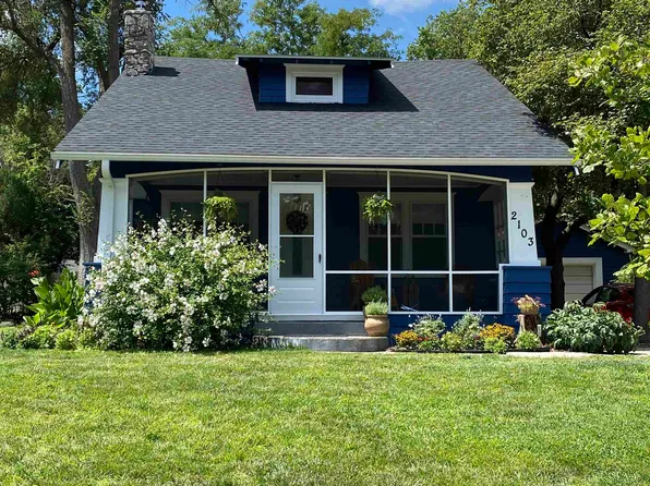 2103 Lincoln Dr, Hays, KS 67601