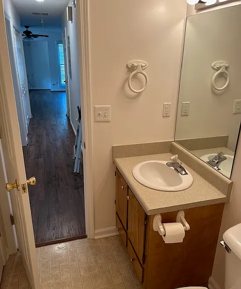309 Clarendon Ct — Photo 22