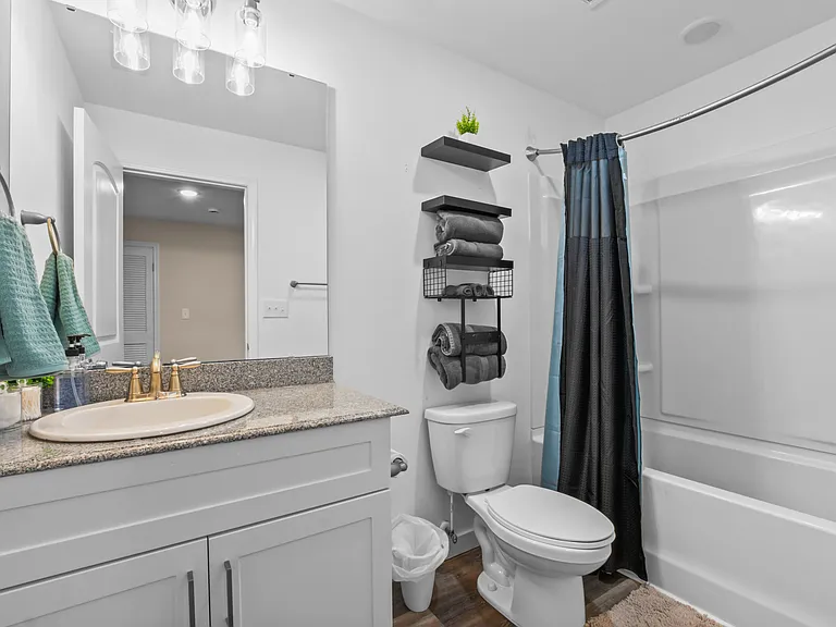 2834 Watauga Ave — Photo 4