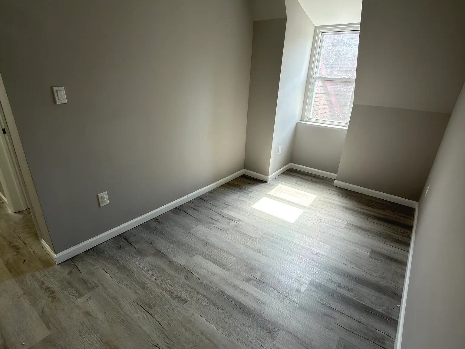 2 bed, $1,350 — Photo 3