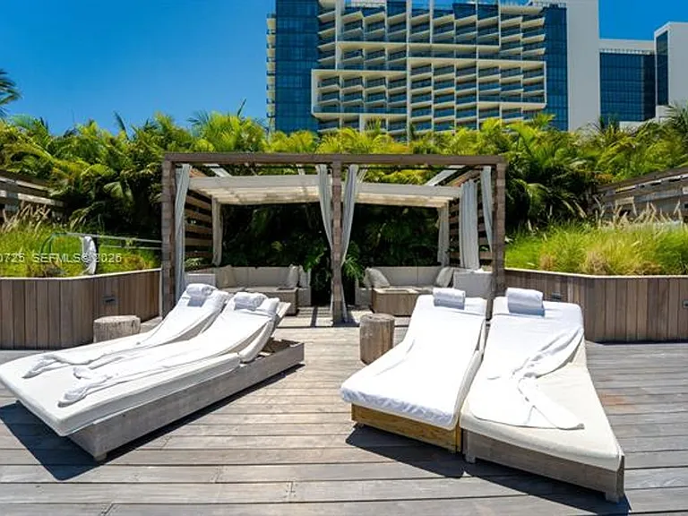 2301 Collins Ave #804 — Photo 22