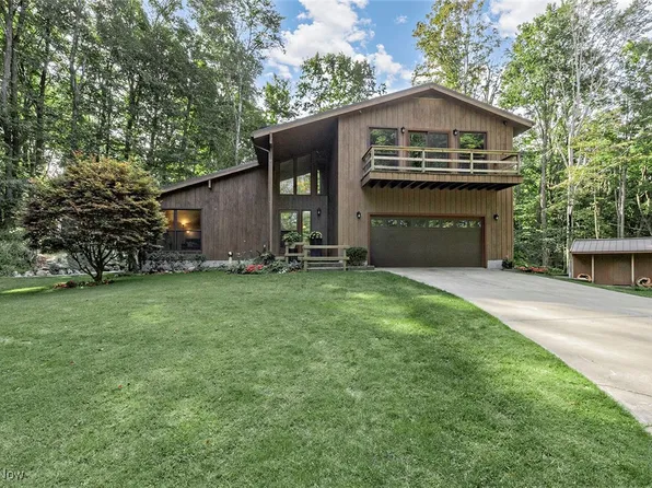 11855 Heath Rd, Chesterland, OH 44026