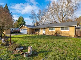 174 Brandy Ln, Grants Pass, OR 97527