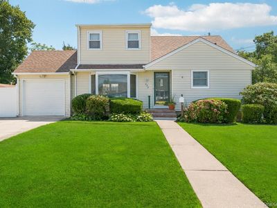 452 15th Street, West Babylon, NY, 11704