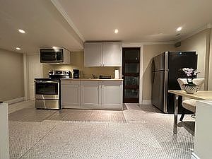 4th image of 244 Horsham Ave #Basement