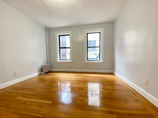 Rented by Compass | media 10