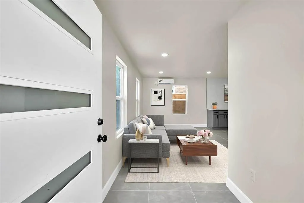 2 bed, 1.0 bath, 1656 sqft, $1,500 — Photo 4