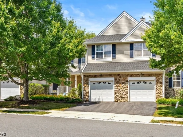 55 Scarlet Oak Dr, Montgomery Twp., NJ 08540