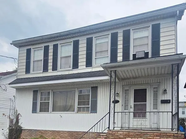 110 N Lehigh St, Tamaqua, PA 18252