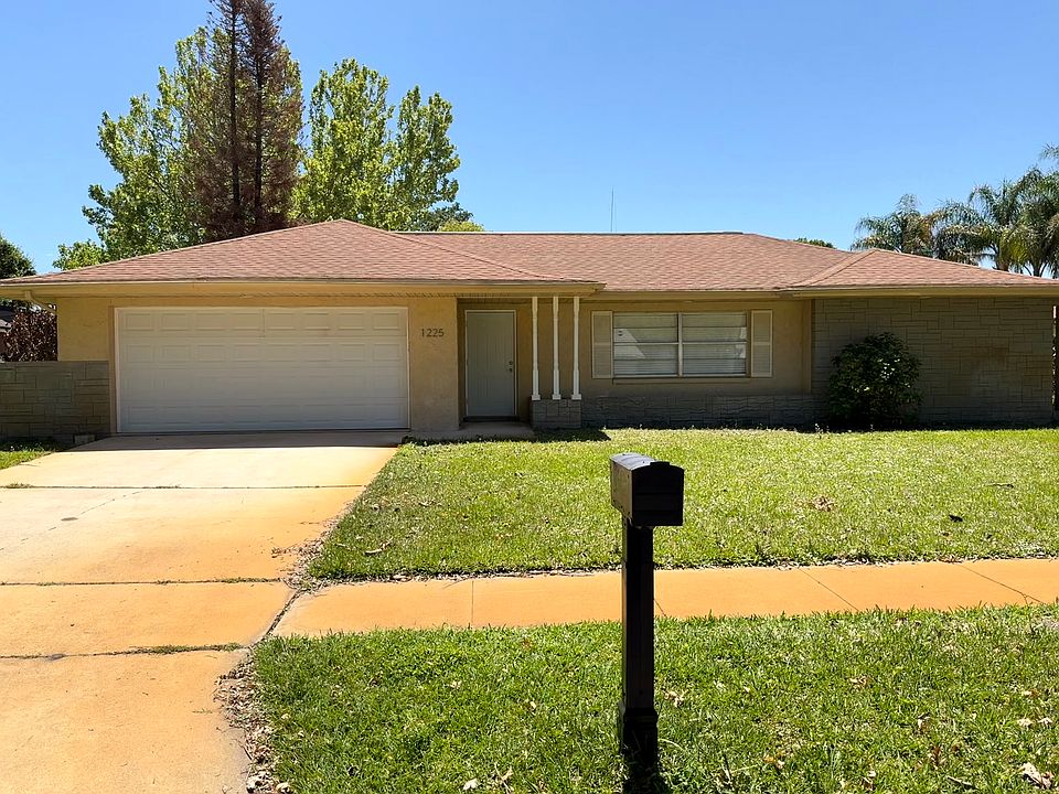 1st image of 1225 Santa Cruz Ave #1