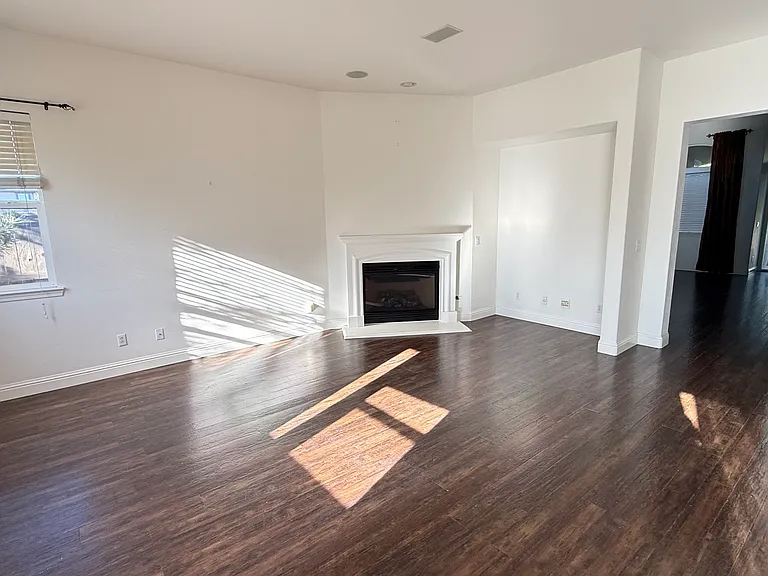 8365 Opal Station Dr — Photo 11