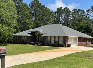 7631 Duval St, Navarre, FL 32566