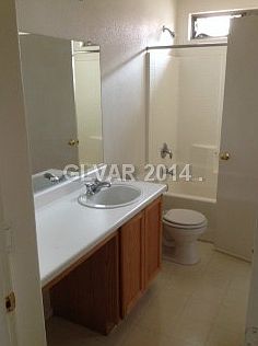 3rd image of 9615 Grapeland Ave