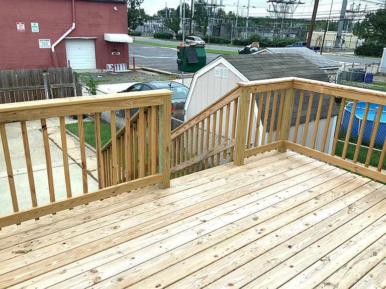 2125 Hawthorne Rd — Photo 32